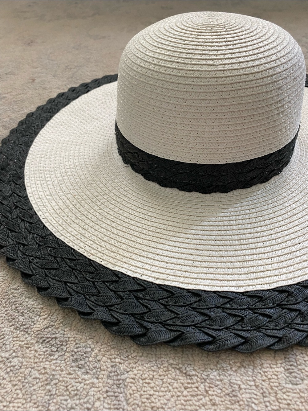 Simply Noelle Paper Straw Wide Brim Sun Derby Hat Beach Vacation White Black